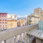 James Joyce Luxury Apartment